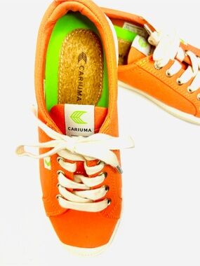 Cariuma Women’s Tangerine Canvas Sneakers-Size 8.5 Cork sole-Like new